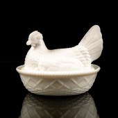 WESTMORELAND MILK GLASS HEN ON