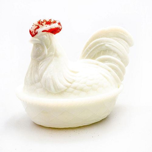 WESTMORELNAD MILK GLASS HEN ON