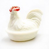 WESTMORELNAD MILK GLASS HEN ON