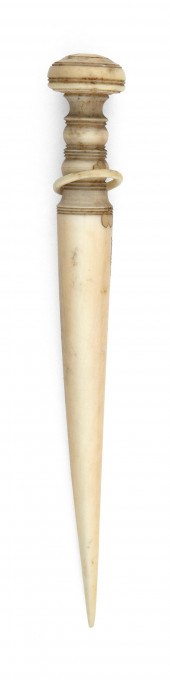 WHALE IVORY LOOSE-RING BODKIN