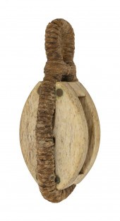 WHALEBONE SINGLE BLOCK 19TH CE