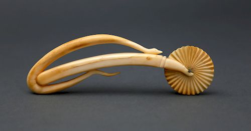 WHALER CARVED WHALE IVORY PIE