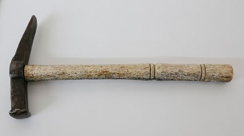 WHALER MADE ANTIQUE WHALEBONE AND