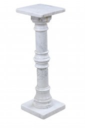 WHITE CARRERA MARBLE PEDESTAL