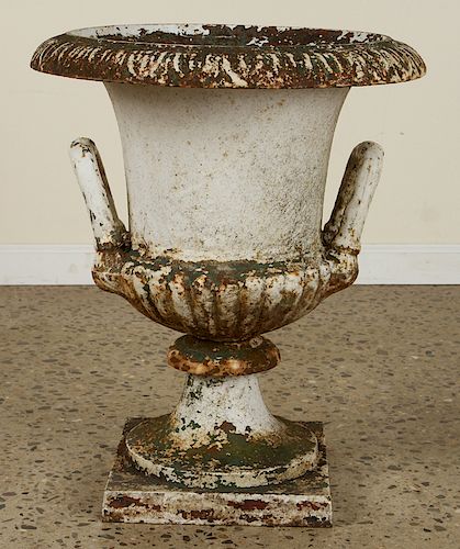 WHITE CAST IRON NEOCLASSICAL GARDEN
