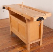 WHITE GATE DOUBLE VISE WOODWOR