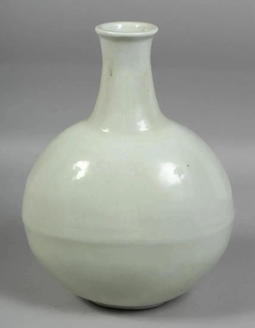 WHITE GLAZED PORCELAIN MOON
