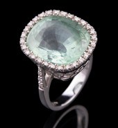 WHITE GOLD AND CUSHION-CUT AQU