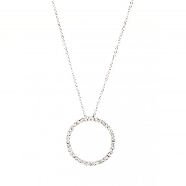 WHITE GOLD AND DIAMOND CIRCLE