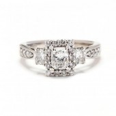 WHITE GOLD AND DIAMOND RING Ce