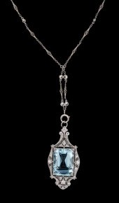 White gold aquamarine necklace