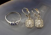 WHITE GOLD RING AND DANGLE EAR