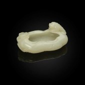 WHITE JADE 'TOAD AT LOTUS POND