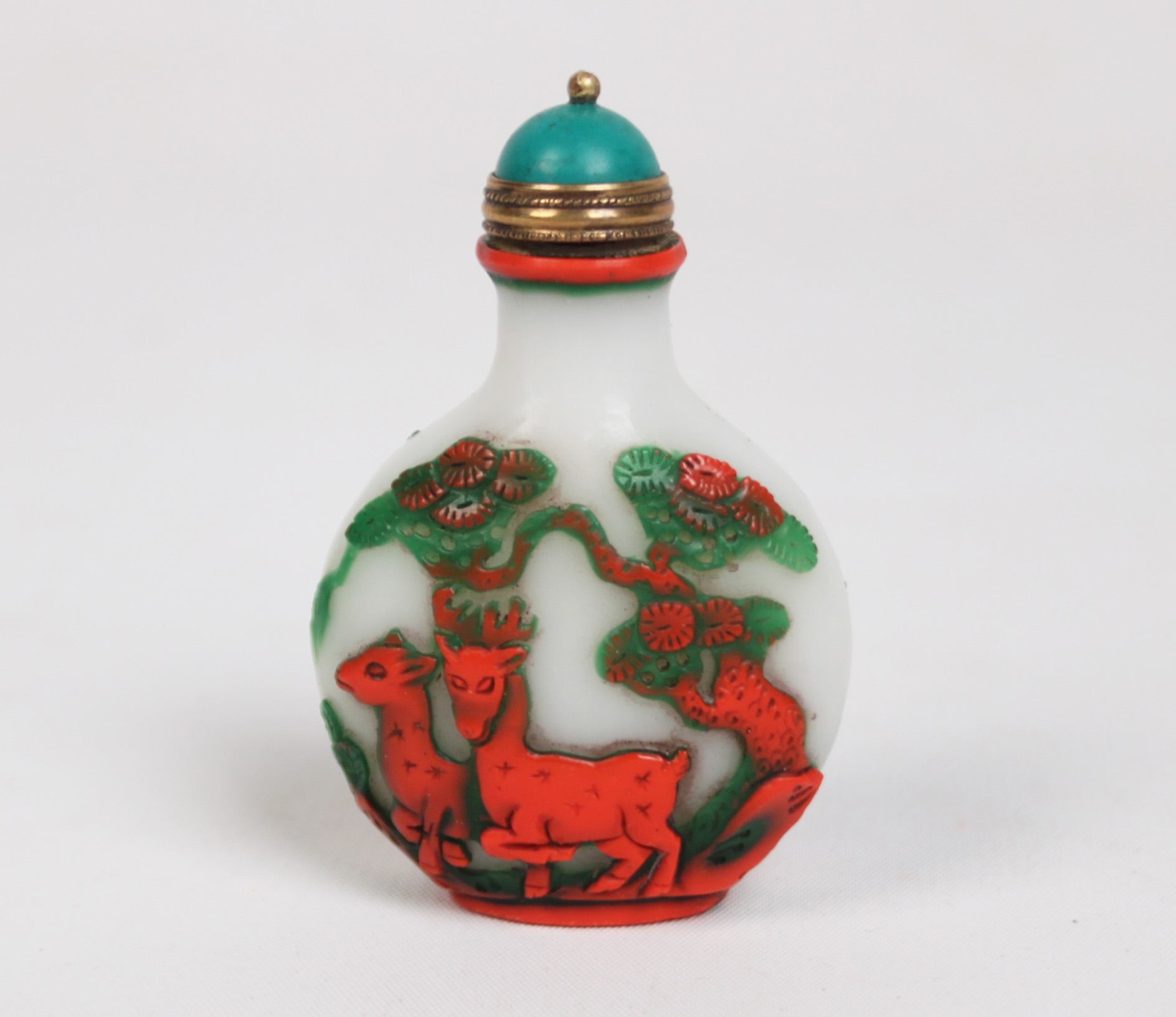 WHITE PEKING MILK GLASS SNUFF