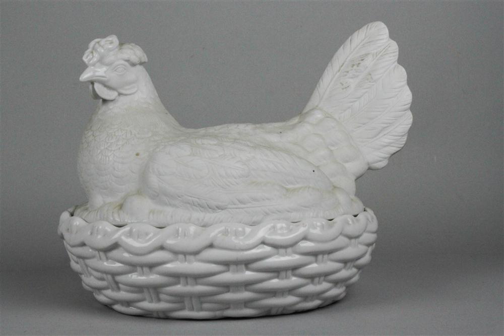 WHITE PORCELAIN NESTING HEN