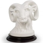 WHITE PORCELAIN RAMS HEADDESCR
