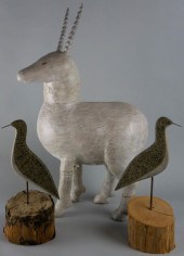 WHITE STAINED MODEL OF A STAND