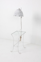 WHITE WICKER & GLASS LAMP TABL