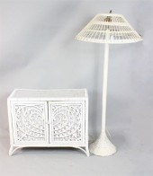 WHITE WICKER GROUP INCLUDING A