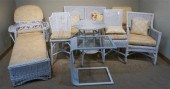 WHITE WICKER SETTEE, CHAISE LO