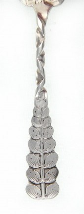 Whiting Leaf and Twist pattern