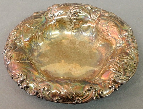 Whiting round sterling silver
