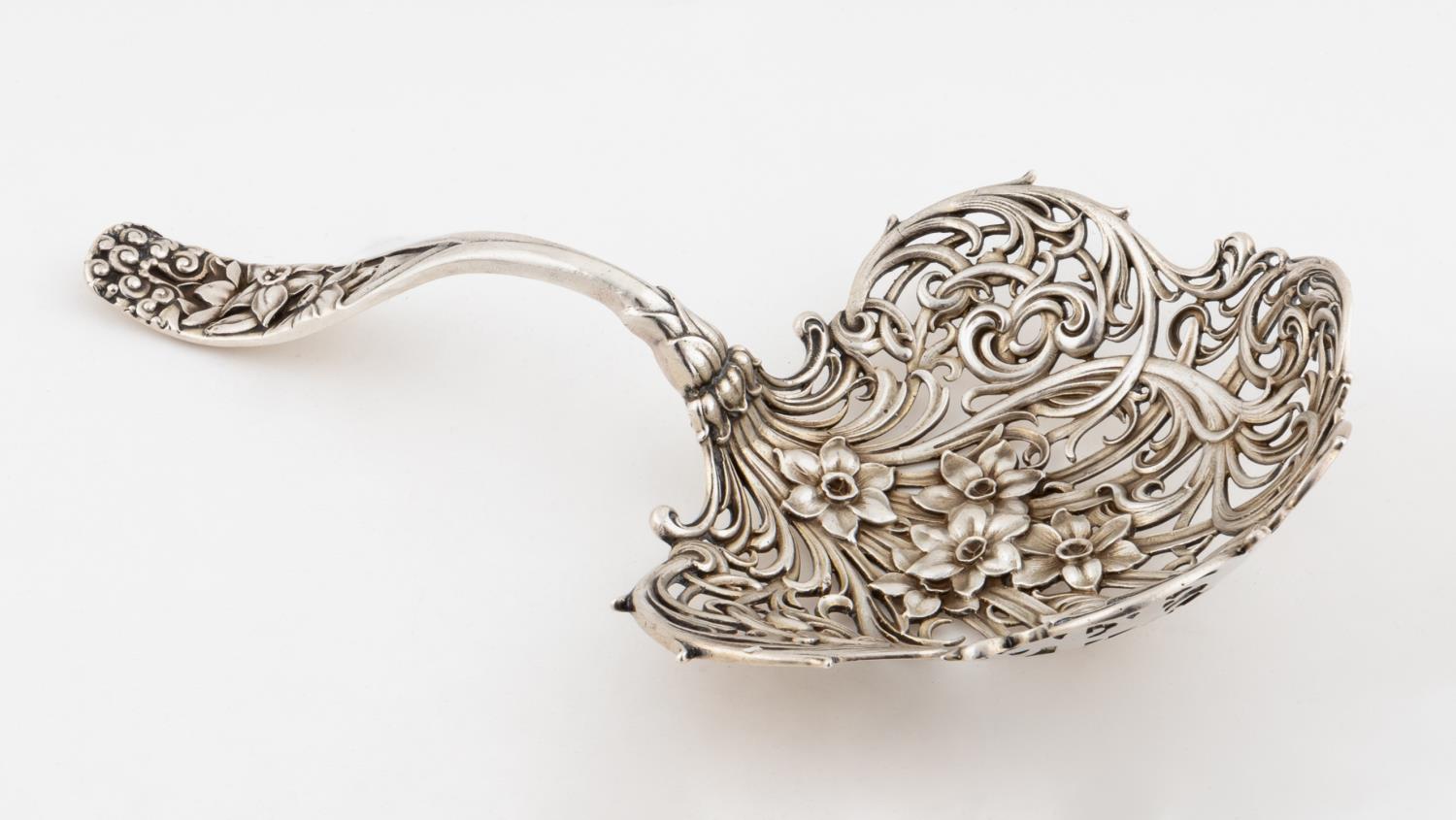 WHITING STERLING SILVER BONBONNIERE