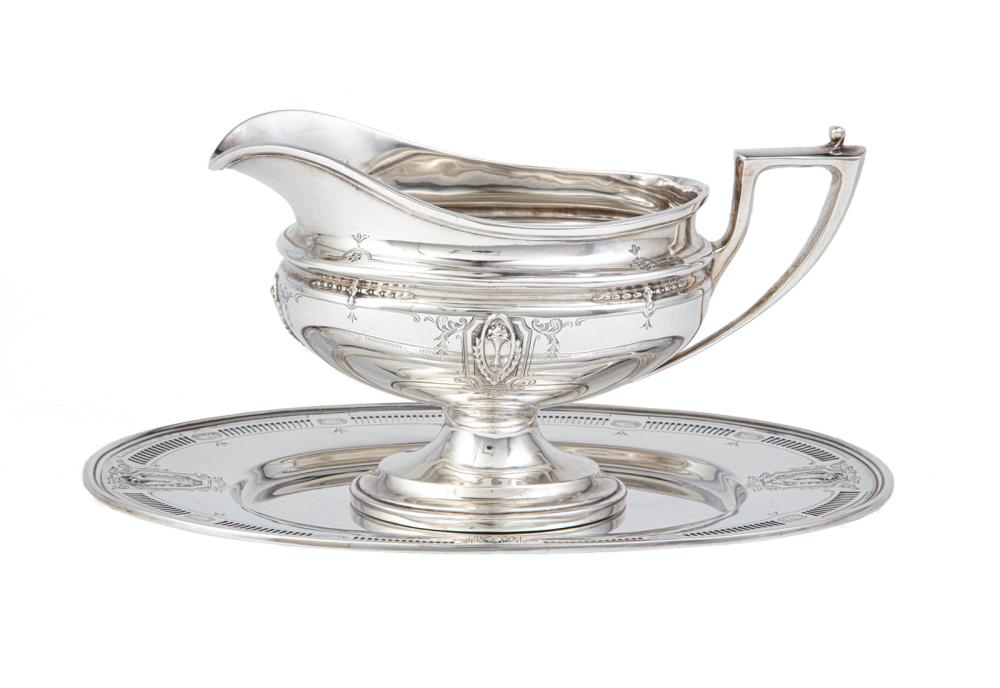 WHITING STERLING SILVER GRAVYBOAT