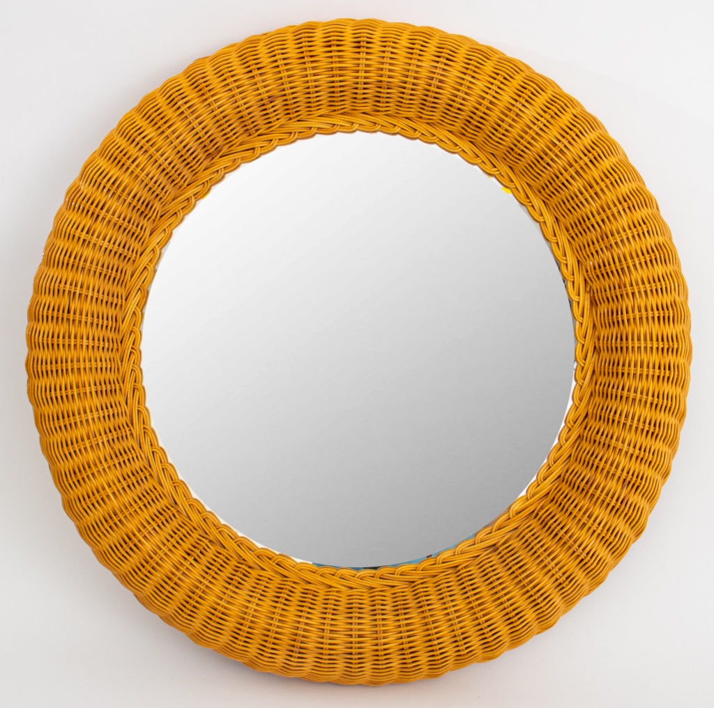 WICKER FRAMED CIRCULAR MIRROR