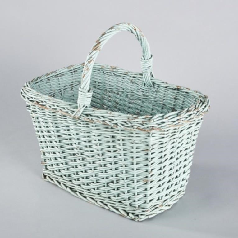 WICKER GATHERING BASKETA wicker