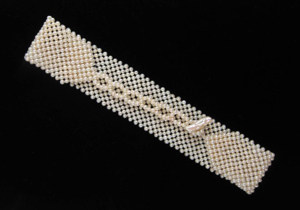 WIDE PEARL MESH CHOKER, WITH A 12