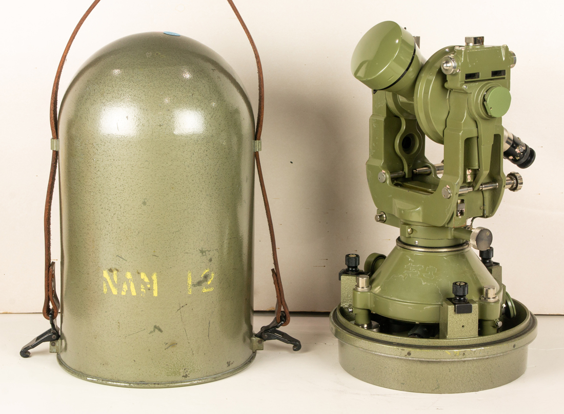 WILD HEERBRUGG THEODOLITE MODEL