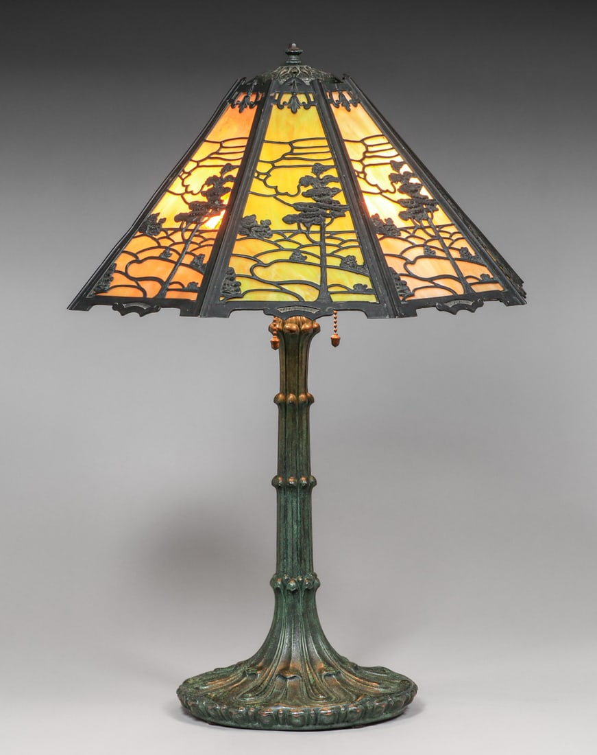 WILKINSON OVERLAY SLAG GLASS LAMP