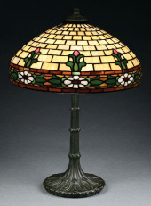 WILKINSON STYLIZED TULIP LEADE