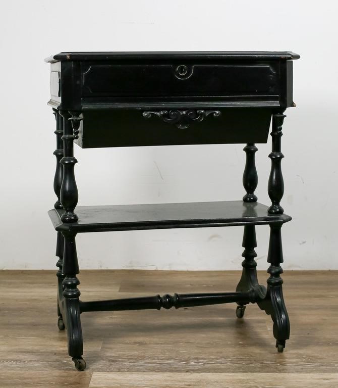 WILLIAM AND MARY EBONIZED SIDE