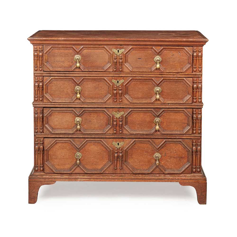 WILLIAM AND MARY OAK CHEST OF