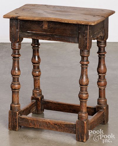 WILLIAM AND MARY OAK JOINT STOOL,
