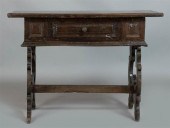 WILLIAM AND MARY STYLE TRESTLE