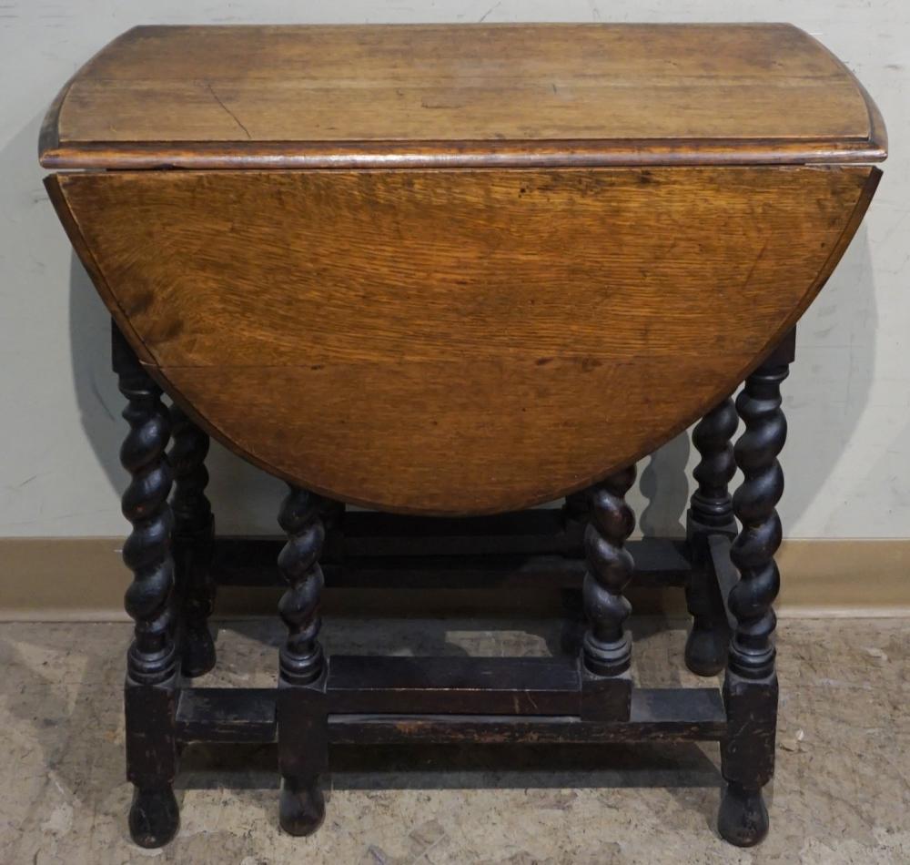 WILLIAM AND MARY STYLE TURNED OAK