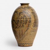 WILLIAM BRACKER SGRAFFITO POTT