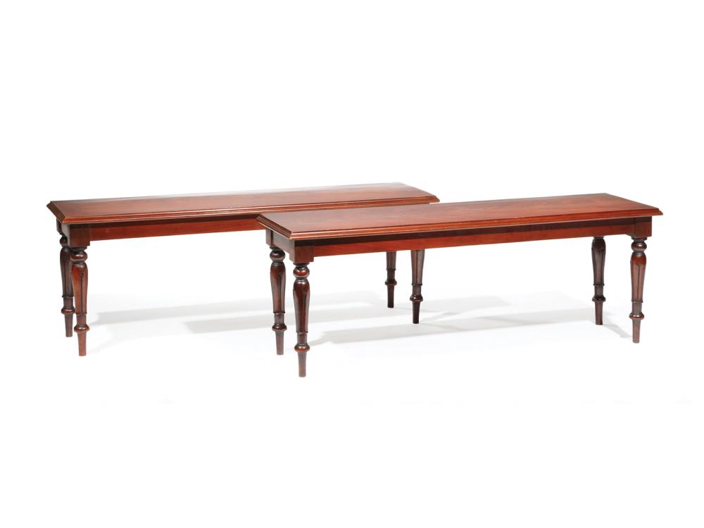WILLIAM IV-STYLE CARVED MAHOGANY