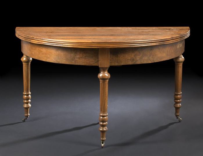 William IV Walnut Dining Table, 