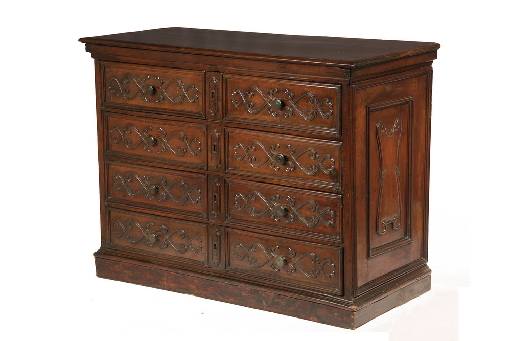 WILLIAM & MARY CHEST OF DRAWERS -