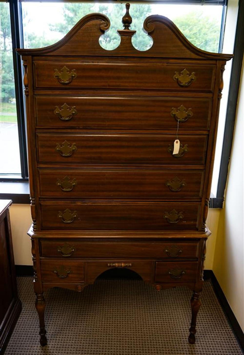 WILLIAM & MARY STYLE MAHOGANY