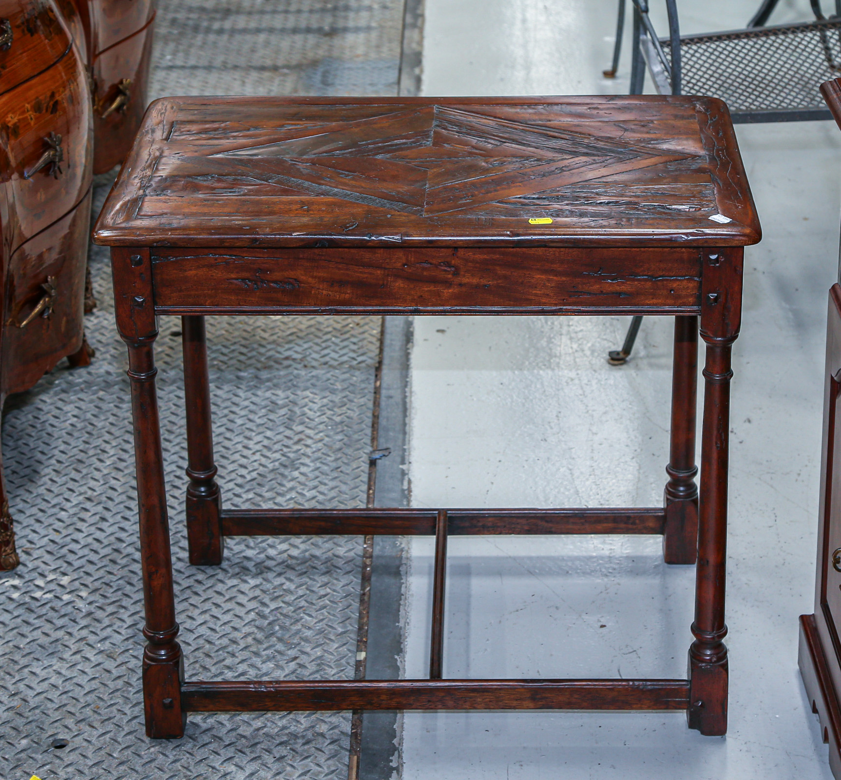 WILLIAM & MARY STYLE MAHOGANY