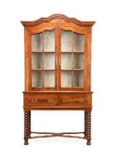 WILLIAM & MARY STYLE MONUMENTA