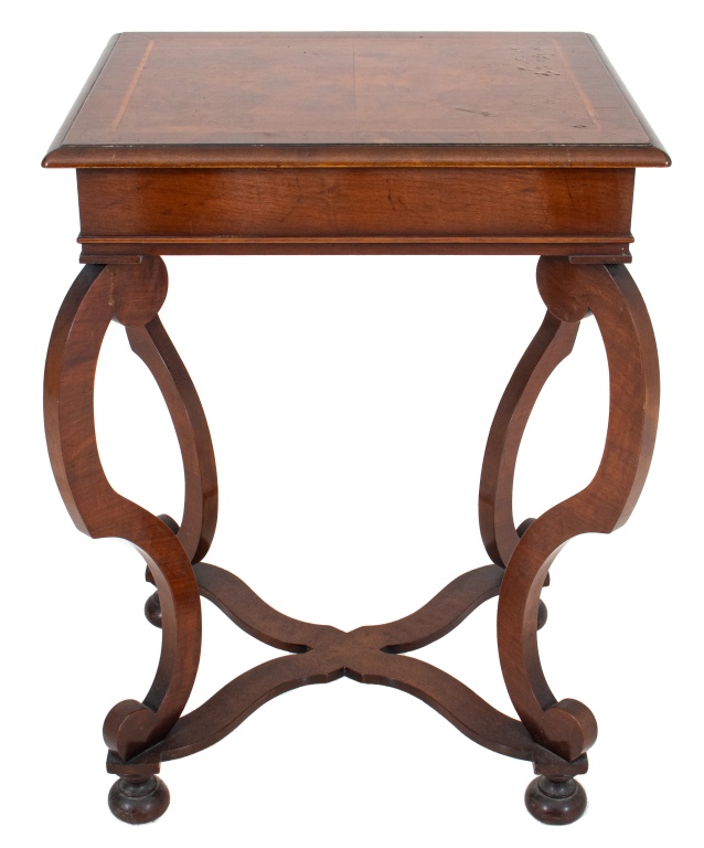 WILLIAM & MARY STYLE SIDE TABLE