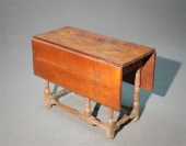 WILLIAM & MARY WALNUT DROP-LEA