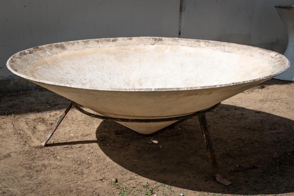 WILLY GUHL (1915-2004): SAUCER