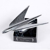 WILLY'S AERO HOOD ORNAMENT/MAS